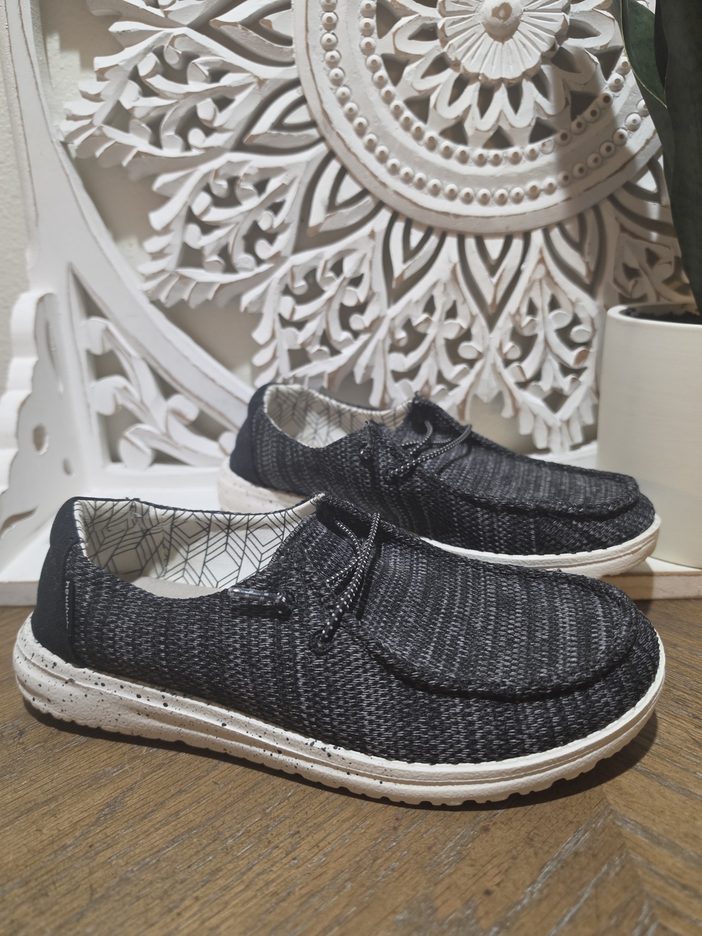 Hey Dude Wendy Gray/Black Knit Lace-Up Shoes Womens 7